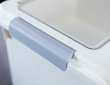 Load image into Gallery viewer, Food Storage Container with Measuring Cup, White & Gray