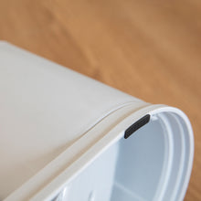 Load image into Gallery viewer, Automatic Pet Feeder, 5 Lbs Dog Food Capacity for Dogs and Cats
